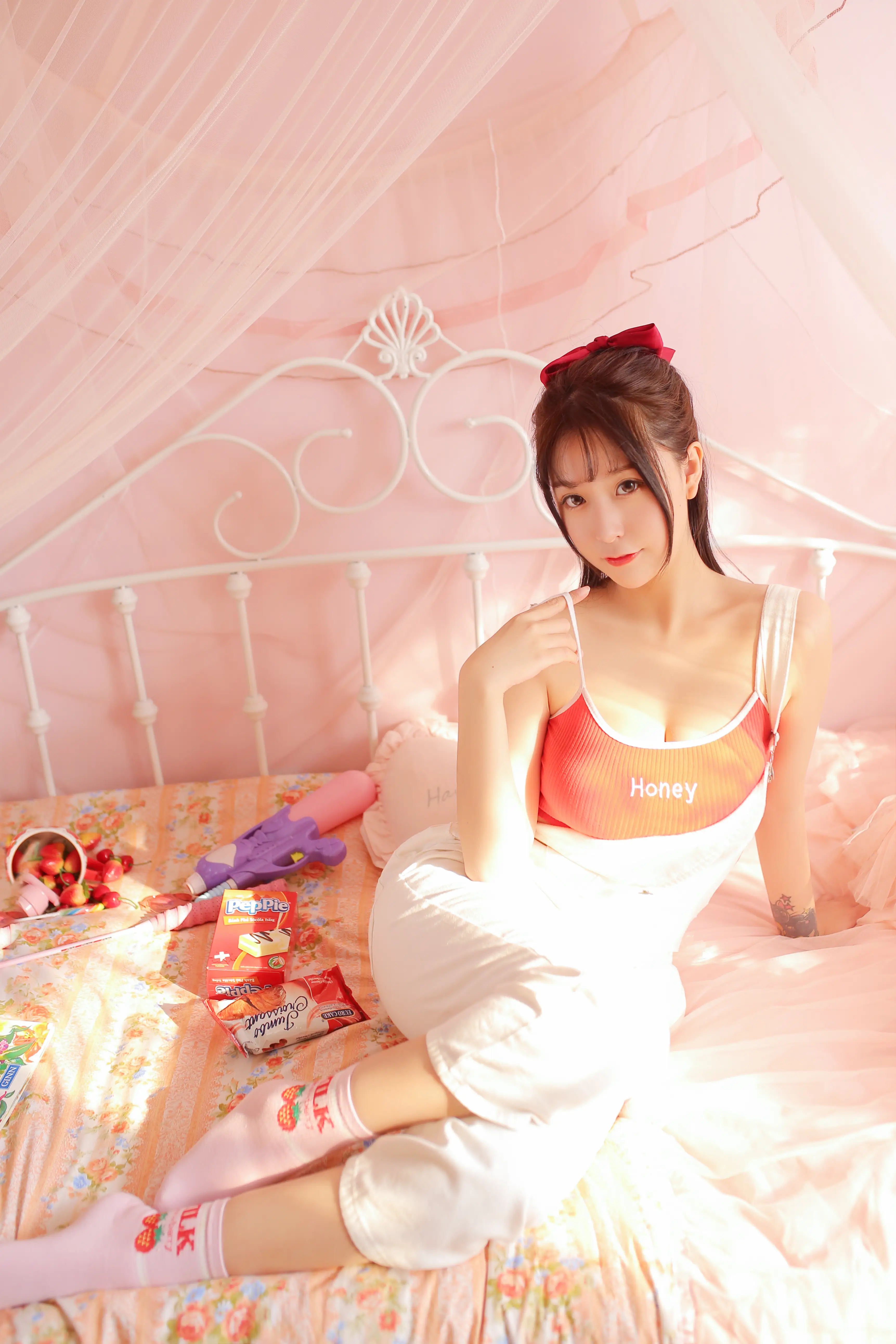 NO.006 红色吊带 [18P-118MB]-AQA.CC