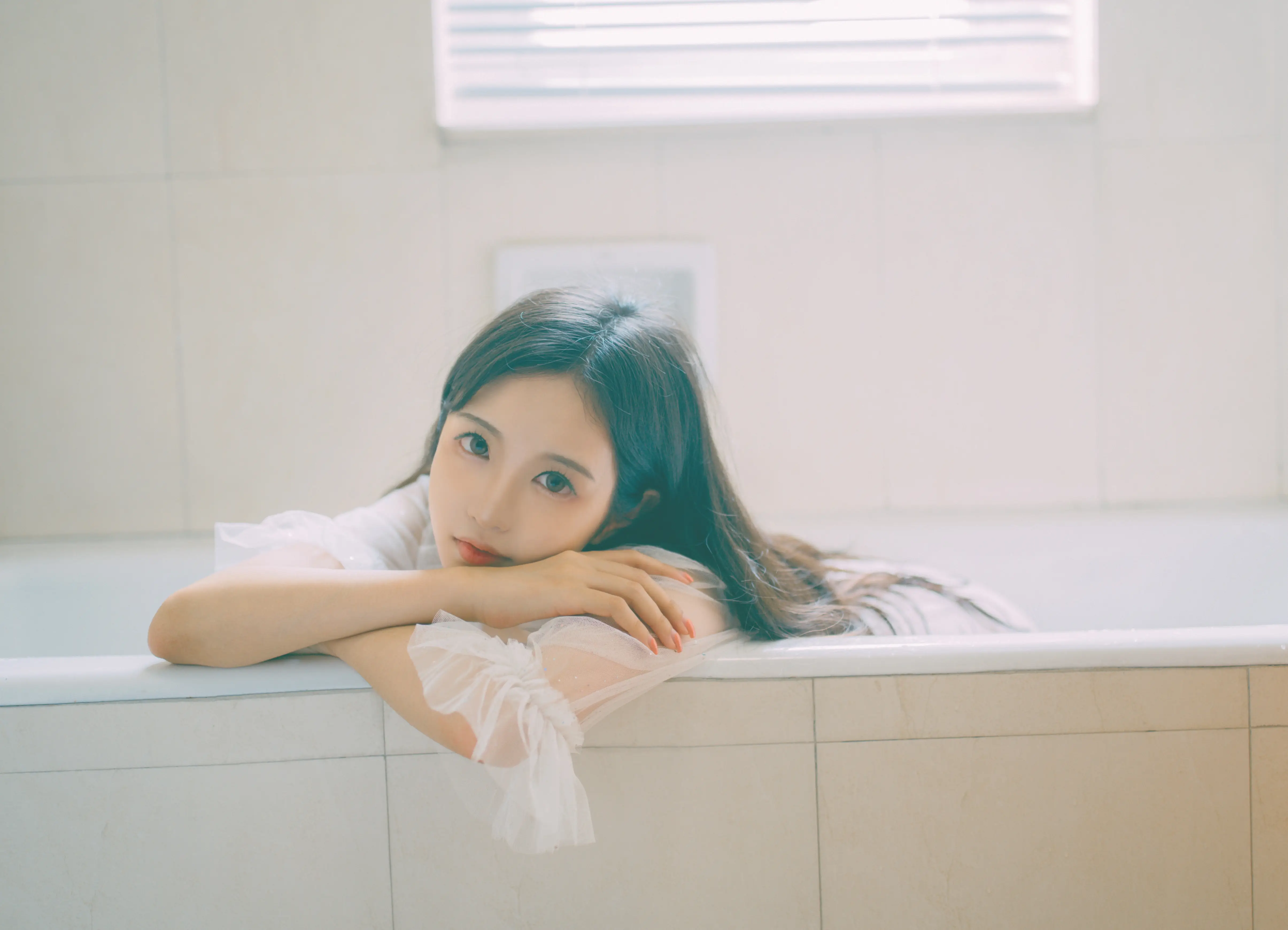 Shika小鹿鹿 – NO.48 浴池-AQA.CC