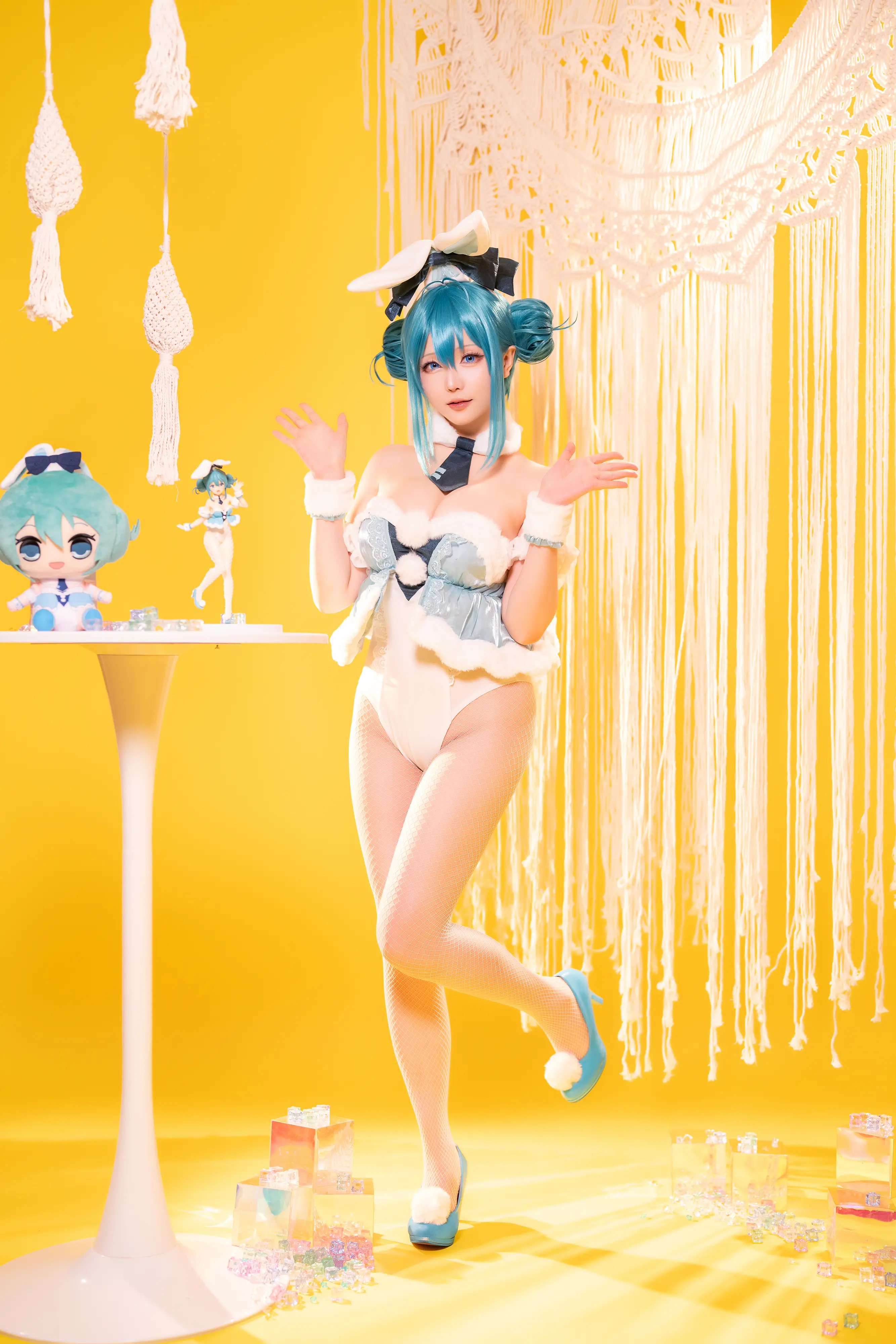 星之迟迟 Vol.231 初音未来 白兔女郎 [77P1V-638MB]-AQA.CC