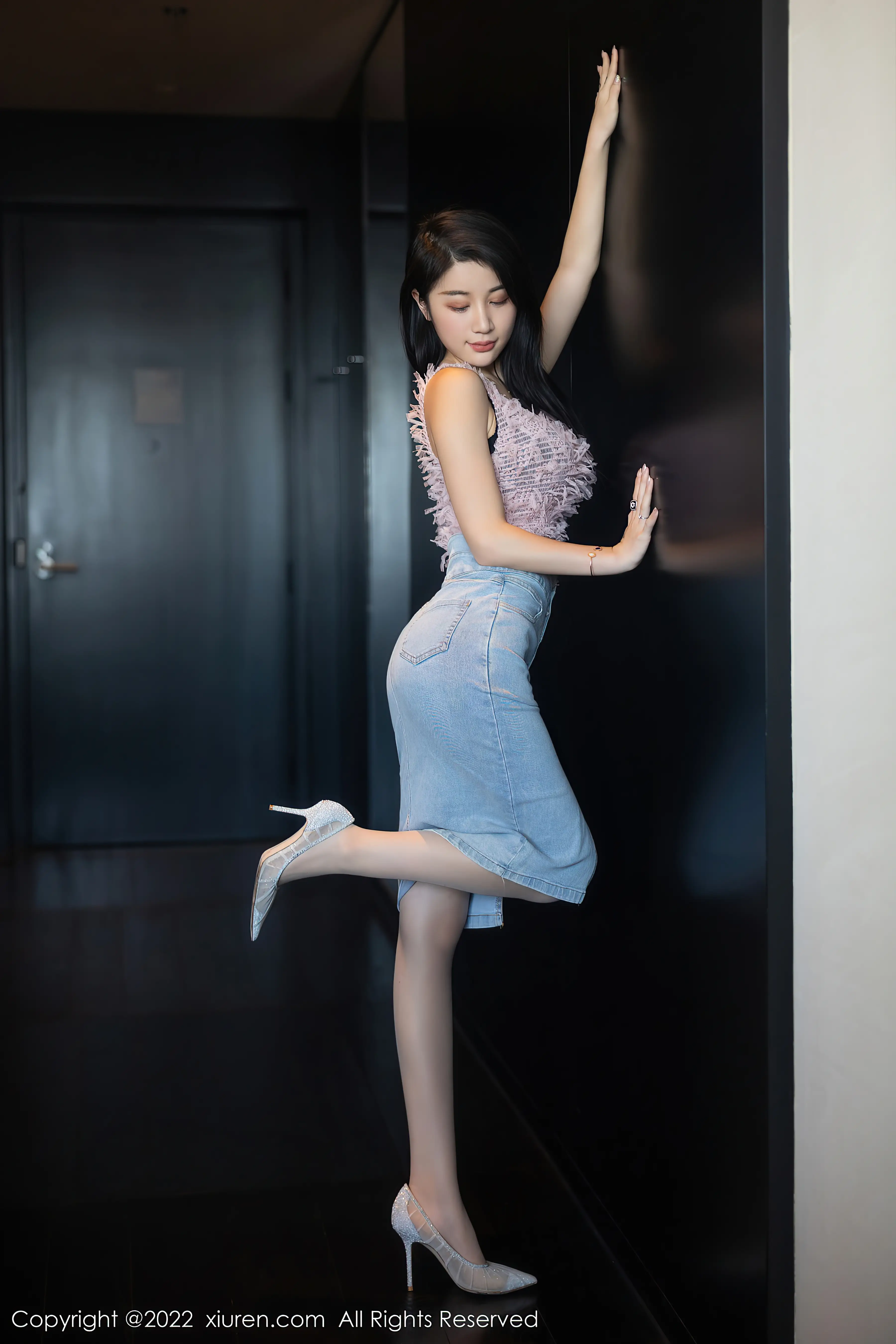 XIUREN秀人网 2022.08.25 NO.5489 美七Mia 西双版纳旅拍 [97+1P893M]-AQA.CC
