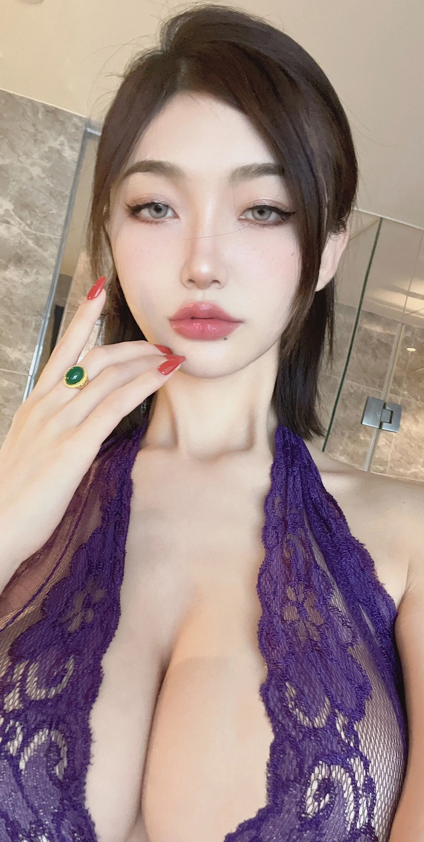 007.脸红Dearie – 紫色情趣连体衣 [34P-3V-180M]-AQA.CC