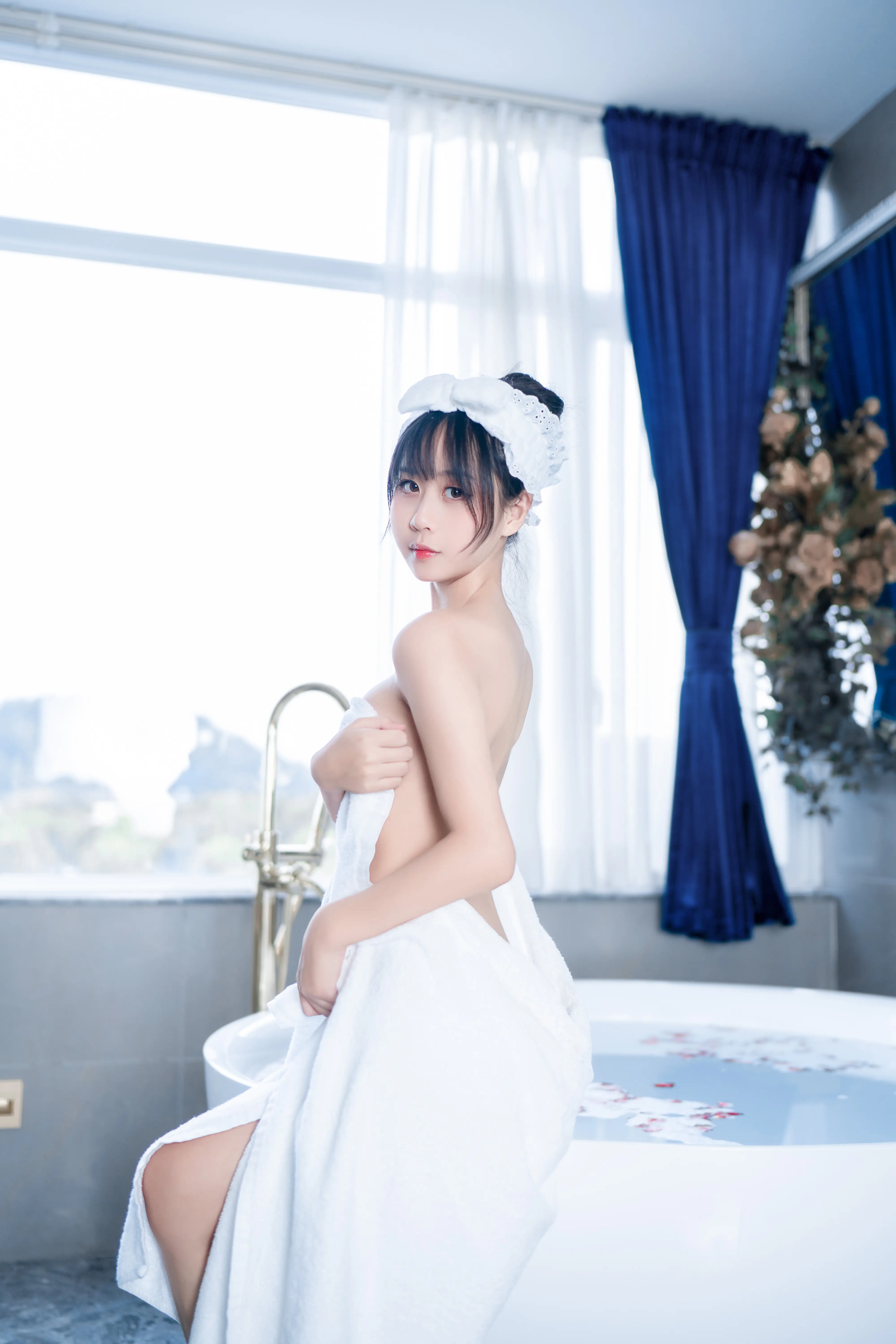 萌芽儿o0 – NO.009 浴巾 [27P-174MB]-AQA.CC